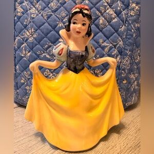 Vintage 1960s Walt Disney Productions  Ceramic Snow White Figurine